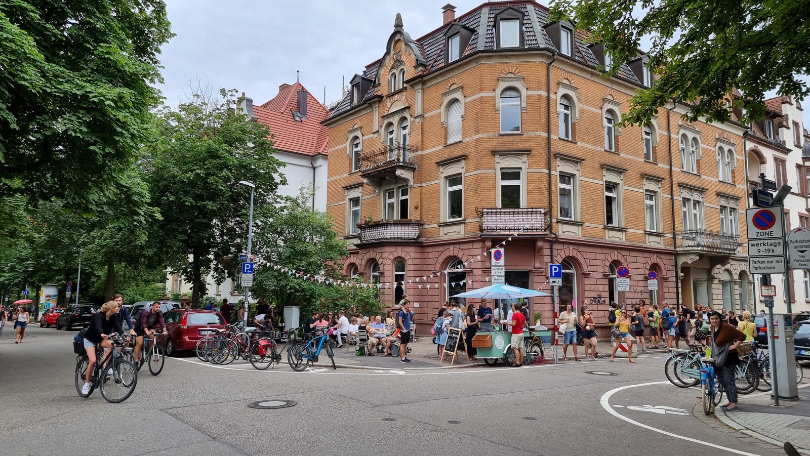 Förster Max – echter Café-Einblick